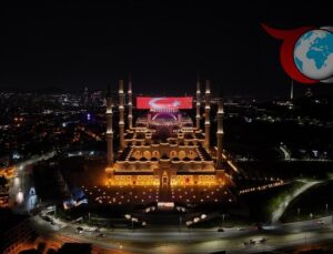 Türkiye Genelinde Aynı Anda Yükselen Sela Sesleri