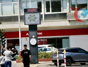 Türkiye’de Sıcaklıklar Rekor Seviyede: Termometreler 47 Dereceyi Gördü!