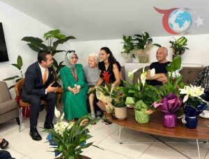 Yeni Göreve Gelen Müdürlerden Anlamlı Jest