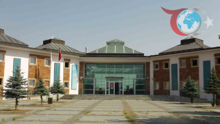 Ahlat Müzesi Geçici Olarak Ziyarete Kapatıldı: Yenileme Çalışmaları Başladı