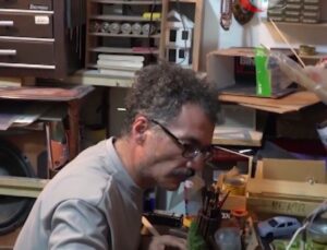 Atık Tahtayı Sanata Dönüştüren Erzincanlı Usta