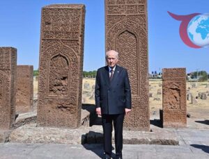 Bahçeli’den Malazgirt ve Büyük Taarruz’un Yıl Dönümlerine Anlamlı Mesaj