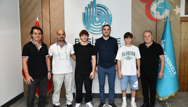 Başiskele Belediye Başkanı Yasin Özlü Başarılı Sporcuları Ağırladı