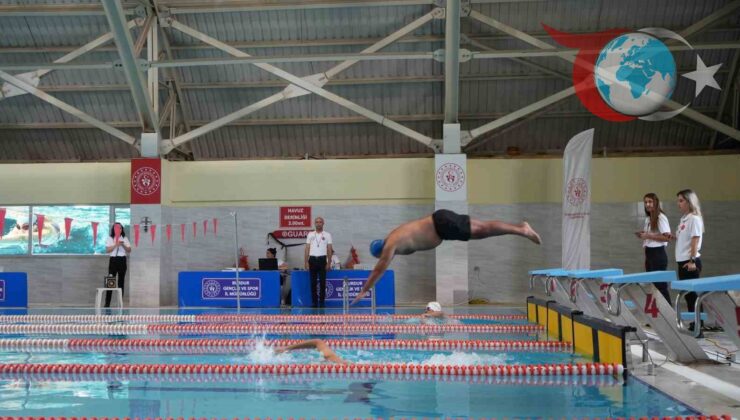 Burdur’da “Yüzme Bilmeyen Kalmasın” Projesi ile 35 Bin Kişiye Yüzme Eğitimi