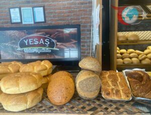 Bursa Yenişehir’de Doğal Domatesli Ekmek Dönemi Başladı