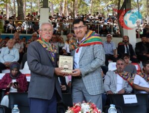 Domaniç Yağlı Pehlivan Güreşleri Yoğun İlgi Gördü