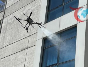 Dronlarla Yüksek Binaların Dış Cephe Temizliği: Geleceğin Yenilikçi Yöntemi