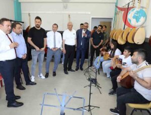 Eleşkirt Gençlik Merkezi’ne Önemli Ziyaret ve GSB’den Gençlere Destek Mesajı