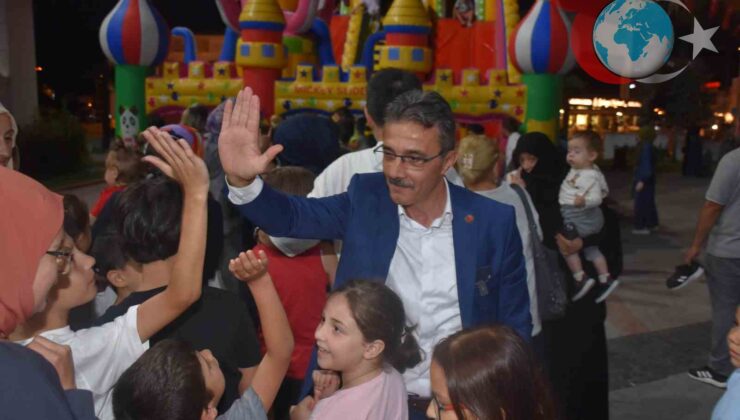 Erenler’de Renkli Şenlik: Mahalle Buluşmaları Devam Ediyor