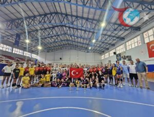 Germencik’te Zafer Bayramı Coşkusu: Voleybol Zafer Kupası Turnuvası