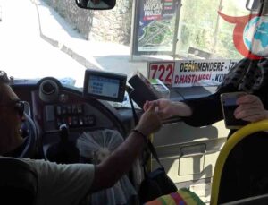 Gölcük’te Şoförlük Yapan Hüseyin Keleşoğlu’nun Güler Yüzü ve Cömertliği