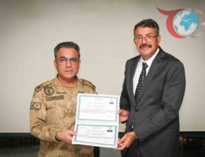 Hakkâri’de Tuğgeneraller İçin Veda Yemeği Düzenlendi