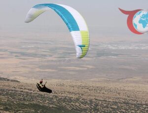 Hasan Dağı’nda Rüzgarın Kanatları: Yamaç Paraşütü Festivali Başladı