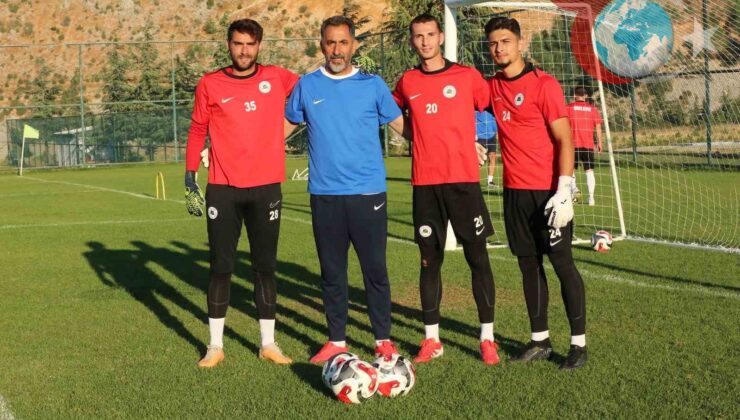 Isparta32 Spor’un Kalecileri Yeni Sezona Hazır!