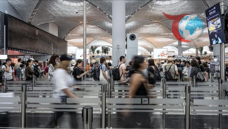İstanbul ve Antalya Havalimanlarında Tarihi Yolcu ve Uçuş Rekoru