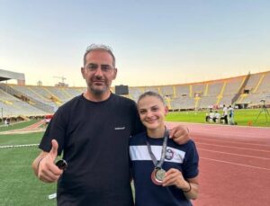 İzmir’deki Şampiyonada Bilecikli Nur Arı Rüzgarı Esti