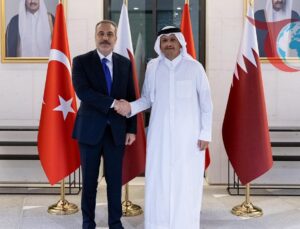 Katar Ziyaretinde Hakan Fidan ve Şeyh Muhammed’den Önemli Görüşme