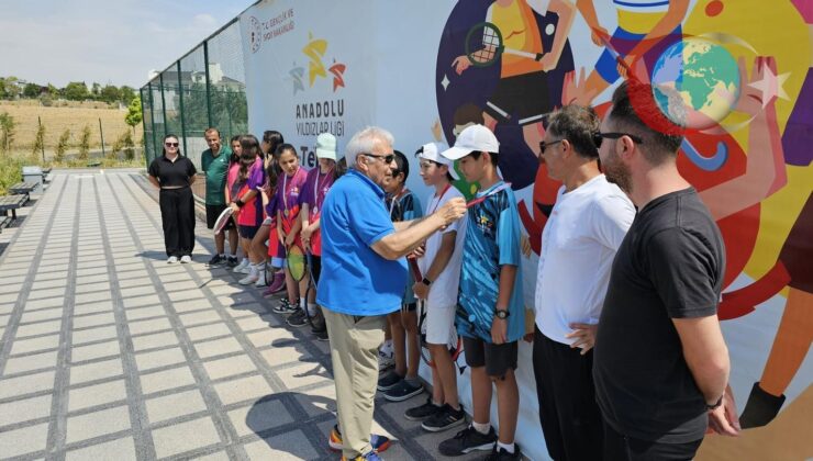 Kayseri Tenis Takımlarının Yarı Finallere Yükselme Başarısı