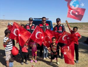 Kırşehir Jandarması’ndan Tarım İşçisi Ailelere Sosyal Destek