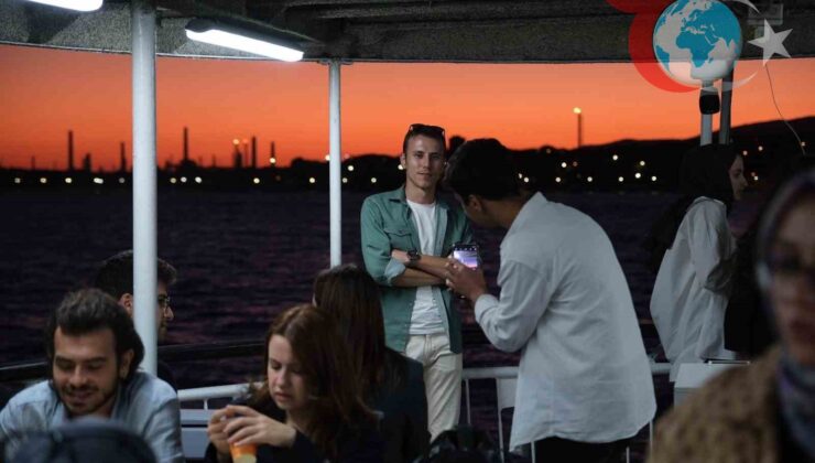 Kocaeli’de Gençler Hem Kariyer Hem Sosyal Hayatlarında Işık Saçıyor