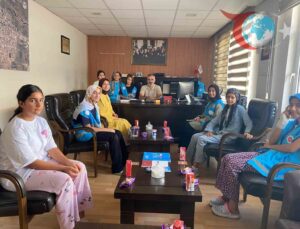 Küçük Eller Büyük Yüreklere Dokunuyor: Germencik’ten Gazze’ye Yardım Eli