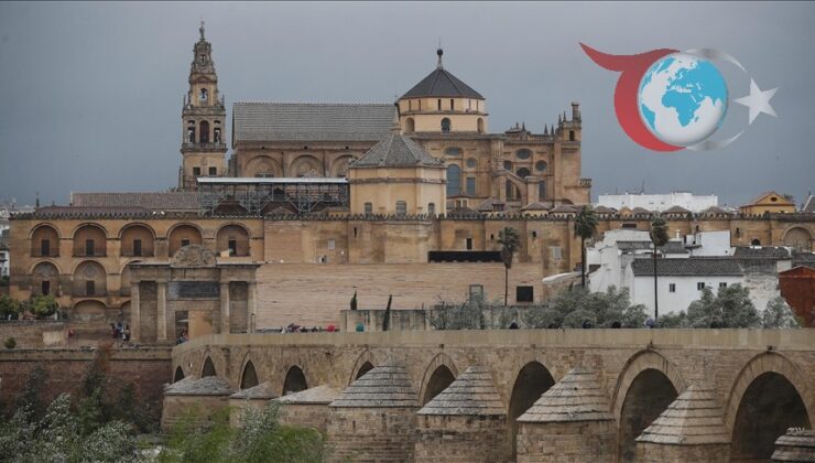 Kurtuba Cami-Katedrali’nde Çıkan Yangın Hızla Söndürüldü: Yapı Yeniden Ziyarete Açılıyor