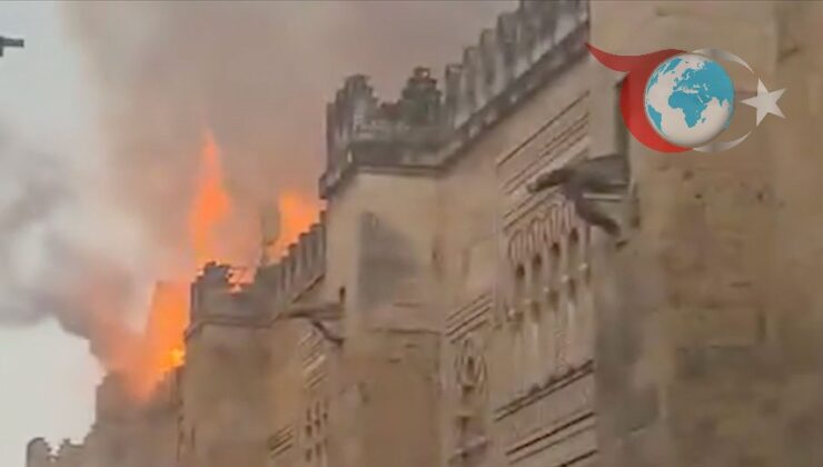 Kurtuba Cami-Katedrali’ndeki Yangın Korku Yarattı