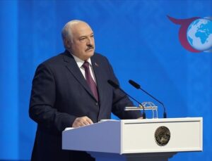 Lukaşenko’dan Diplomasi Çağrısı: Ukrayna Krizinde Masaya Oturun