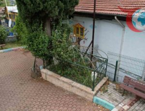 Molla Arap Hazretleri’nin Kabri İlgisizlikten Yıpranıyor