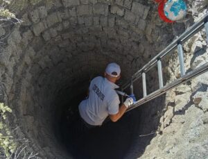 Nevşehir’de İtfaiye Ekipleri Tilkiyi Su Kuyusundan Kurtardı