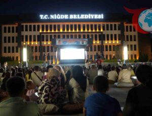 Niğde’de Minderli Sinema Günleri: Unutulmaz Anlar Yaşandı