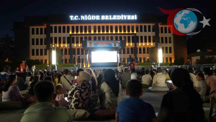 Niğde’de Minderli Sinema Günleri: Unutulmaz Anlar Yaşandı