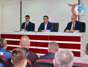 Osmaneli’de Muhtarlarla Sorunlara Çözüm Odaklı Toplantı