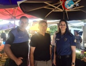 Polisten Vatandaşlara Dolandırıcılıkla Mücadele Eğitimi