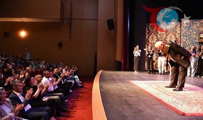 Pursaklar’da Sanat Rüzgarları: Tiyatro Günleri Etkinliği Başladı