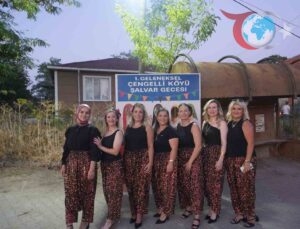 Rengarenk Şalvarlarla Lüleburgaz’da Coşkulu Gece