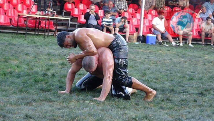 Şile Yağlı Güreşleri Coşkuyla Yeniden Başladı