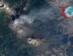 Şinmoe Yanardağı Yine Faaliyette: Japonya’da Volkanik Hareketlilik Sürüyor