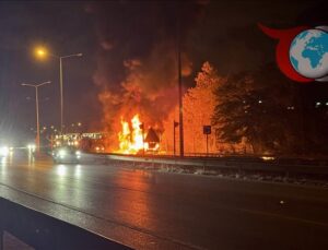 Tır Kazası Samsun-Ankara Yolunu Savaş Alanına Çevirdi