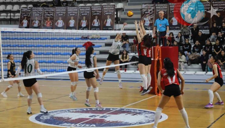 Turgutlu Belediyesi Kadın Voleybol Takımı Yeni Sezona Hazır