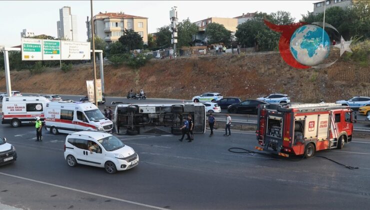 Ümraniye’de Servis Aracı Devrildi: 8 Yaralı
