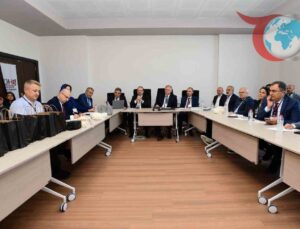 Van Yüzüncü Yıl Üniversitesi’nde Üniversite Hastanelerinin Geleceği Tartışıldı