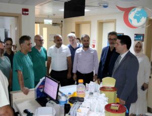 Yenikent Devlet Hastanesi’nde Vitrektomi Başarısı: Göz Ameliyatlarında Yeni Bir Dönem