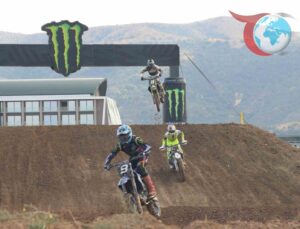 Afyonkarahisar’da Nefes Kesen Motokros Mücadelesi: Şampiyon Langenfelder Simon!