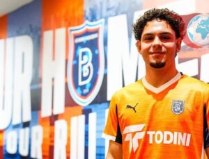 Başakşehir Futbol Kulübü, Tuğra Turhan’ı Kadrosuna Kattı