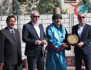 Bayburt’ta Ahilik Haftası Coşkuyla Kutlandı: Yılın Ahisi Osman Kodan