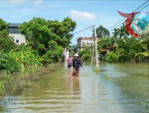 Bualoi Tayfunu Vietnam’ı Tehdit Ediyor: Binlerce Kişi Tahliye Ediliyor