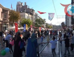 Bursa’da Çocuk Kahkahalarıyla Dolu Dolu Bir Gün