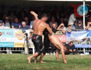 Çorum’da Heyecan Dolu Sungurlu Yağlı Pehlivan Güreşleri Yeniden Aramızda