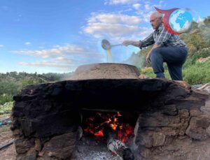 Ekinözü’nde Asırlık Gelenek: Doğal Üzüm Pekmezi Üretimi